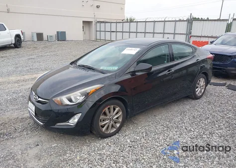 2015 Hyundai Elantra Se z USA, uszkodzony, nr VIN 5NPDH4AE4FH642406